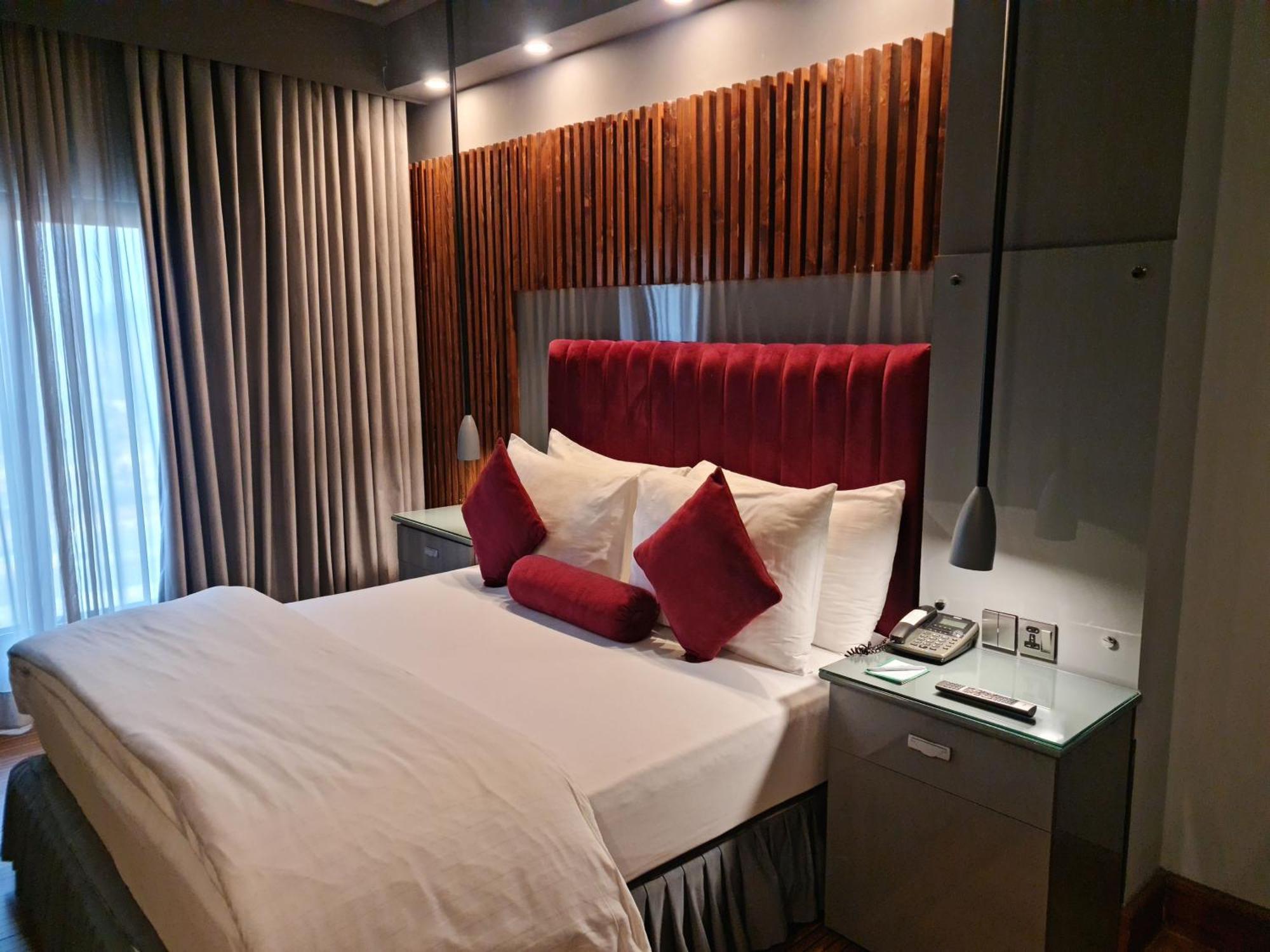 Hotel Crown Plaza Islamabad Eksteriør bilde