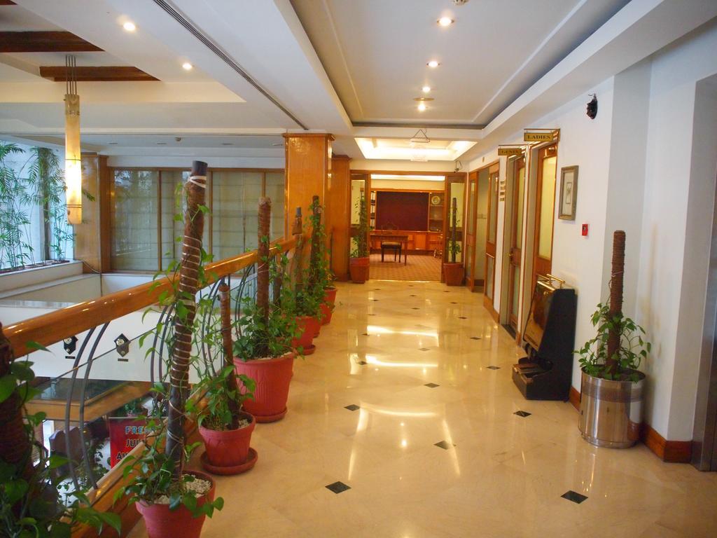 Hotel Crown Plaza Islamabad Eksteriør bilde